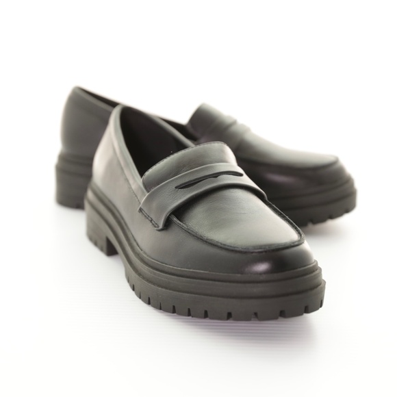 NWT Quince Italian Leather Lug Sole Chunky Slip On Black Loafers Womens 6.5M - Picture 6 of 11